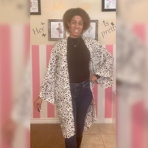 WOMEN'S 3/4 BELL SLEEVE LEOPARD PRINT OPEN FRONT CARDIGAN!